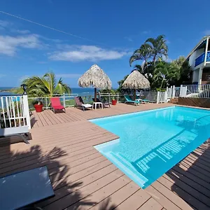 Le Manguier ** Morne Pavillon